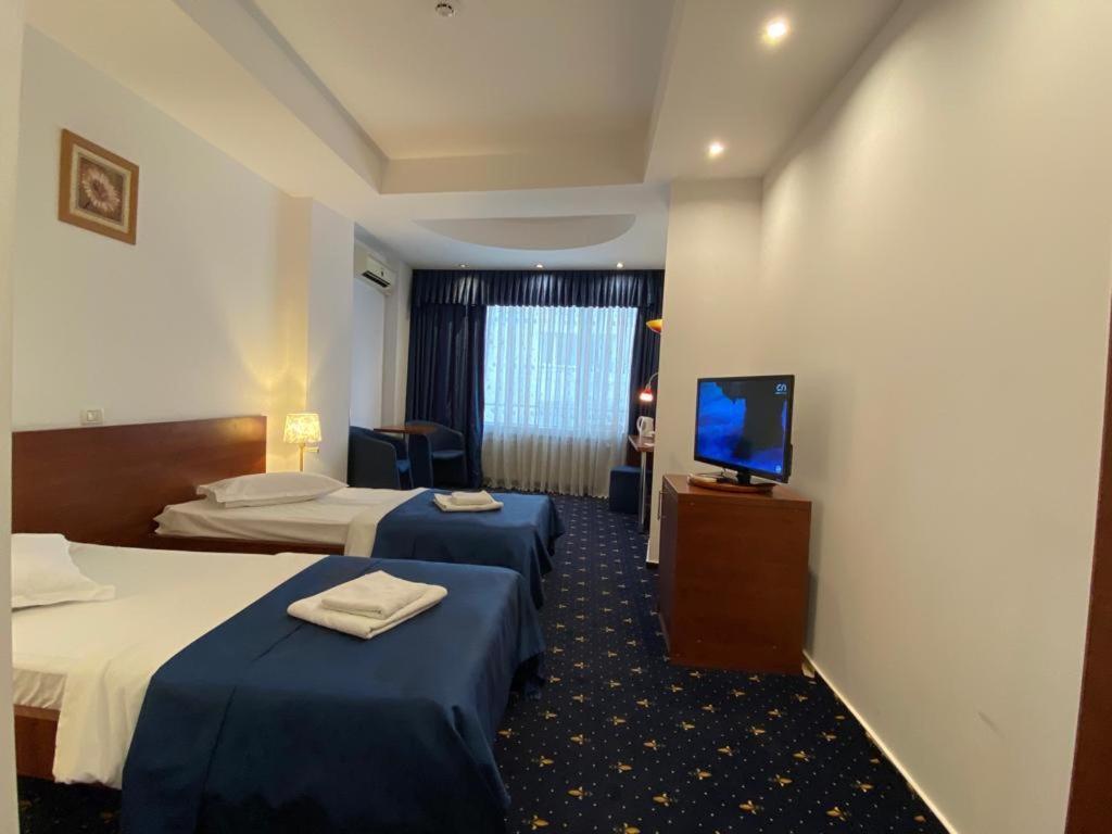 Samaa Hotel Bukares Bagian luar foto
