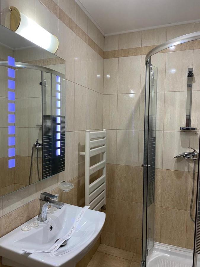 Samaa Hotel Bukares Bagian luar foto